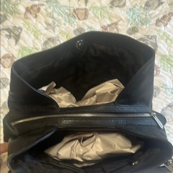 Michael Kors Black Studded Women's Bag - Picture 5 of 12